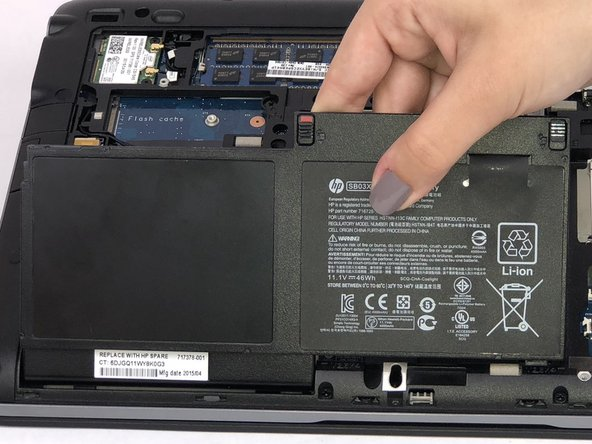 Pin laptop chính hãng trưng bày tại ITQ Quảng Ngãi